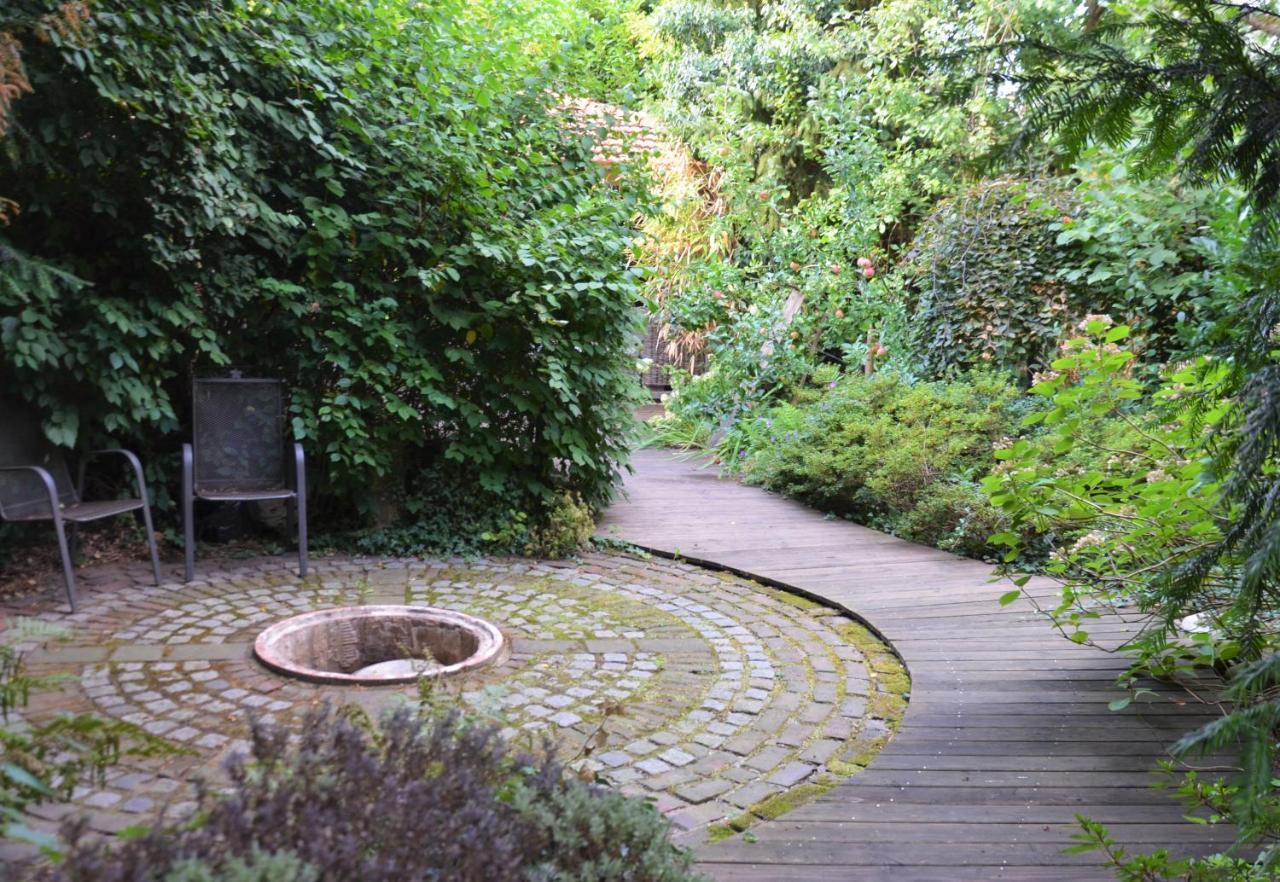 Gaestezimmer Mit Garten In Fischeln Krefeld Exterior photo